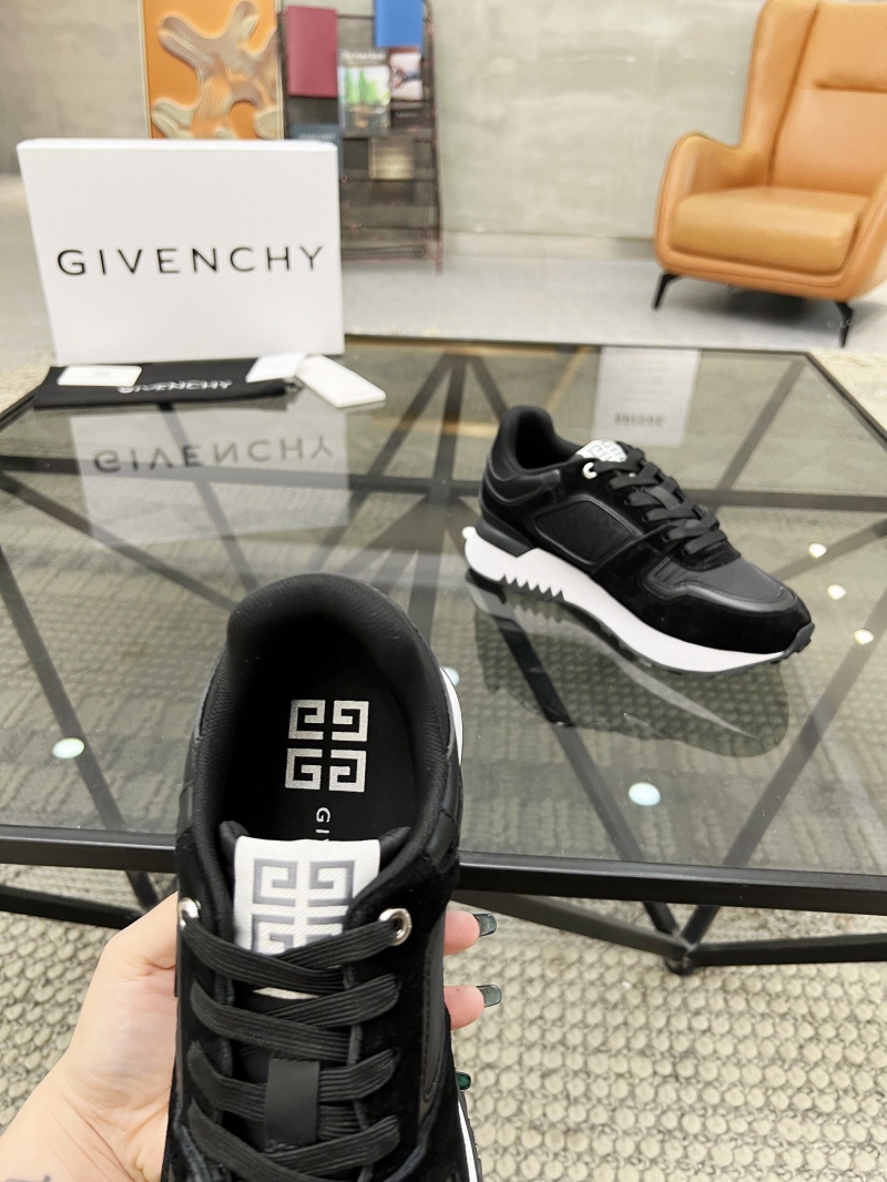 Givenchy Sneakers